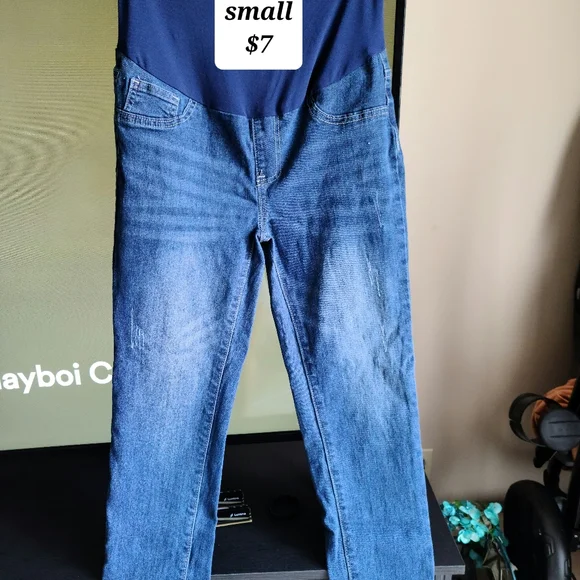 Maternity clothes - Picture 2 of 9